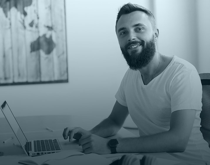 Outsoursing <br> &<br> Freelancing 